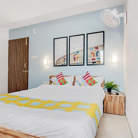 Hotel Yadvik Ченай Екстериор снимка